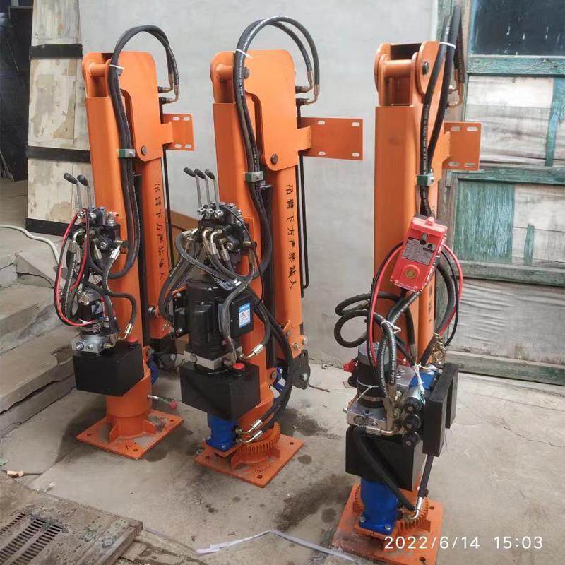 望安乡重汽蓝牌随车吊 3.2吨 国六动力强 液压驱动 农用自卸起重机